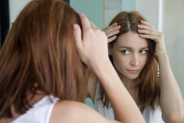 How to get rid of greasy hair? Check out 3 quick tips