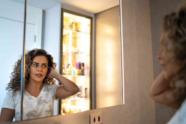 What are the main menopause hair changes?